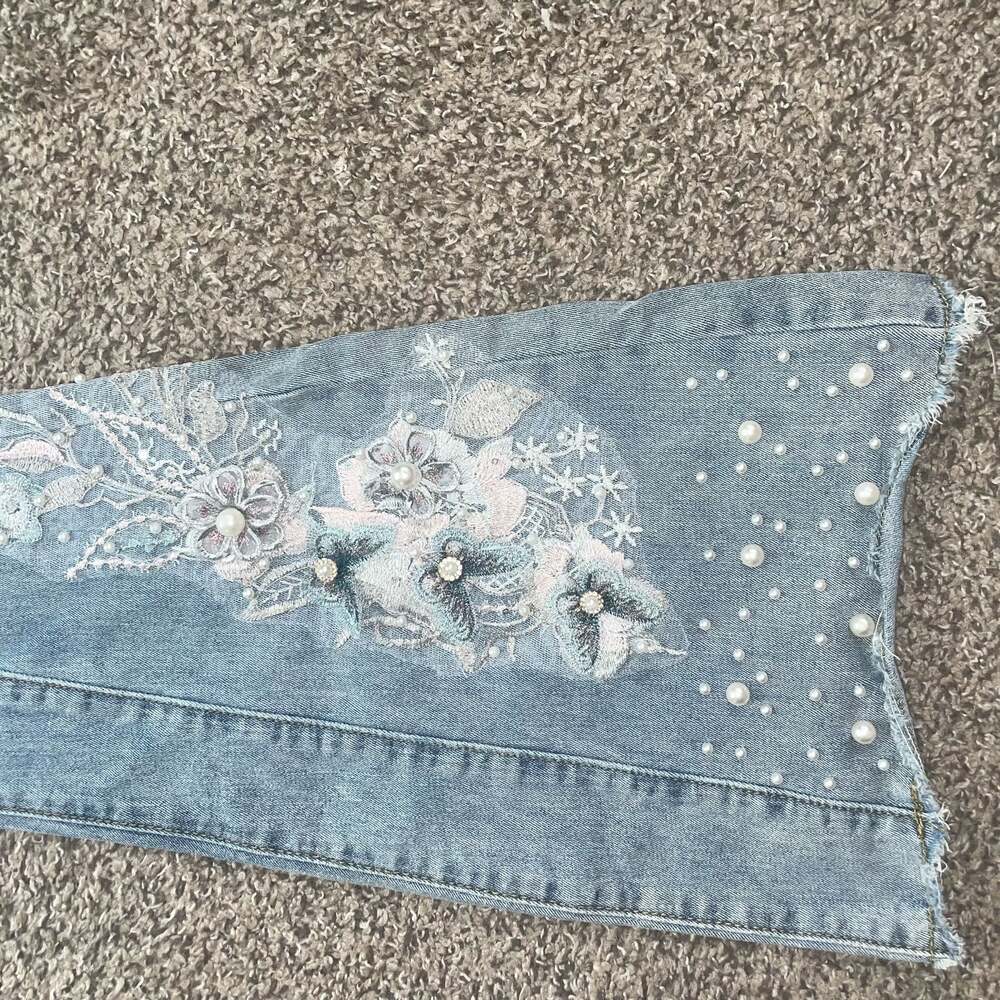 Venus Floral Boho Pearl Embellished Flare Jeans with Frayed Hem Size 4 - Picture 3 of 10